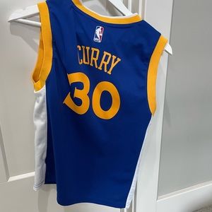 Kids size medium curry basketball jersey
